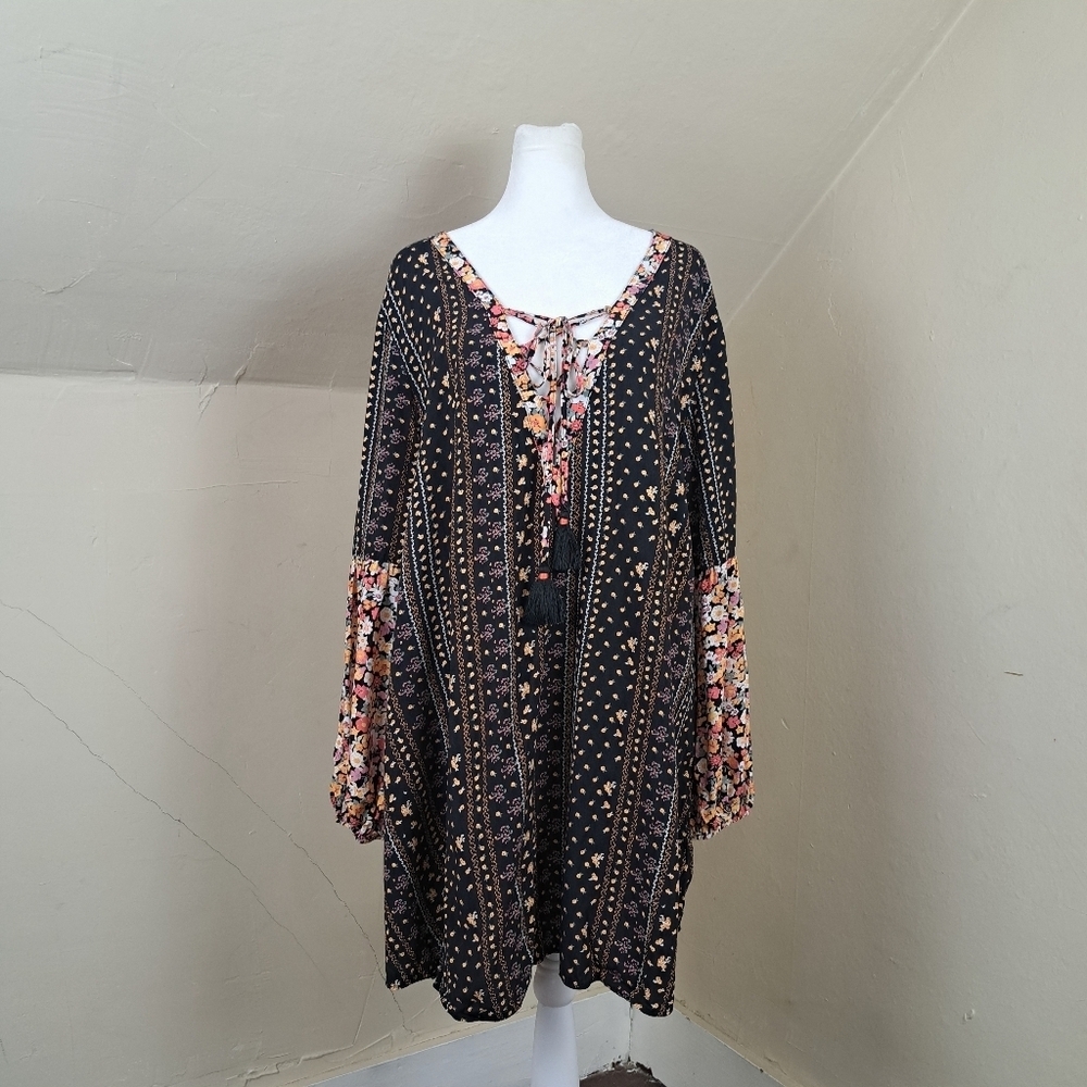 Anthropologie Maaji Black Bagh Ellie Tunic Kafran Beach Size Large